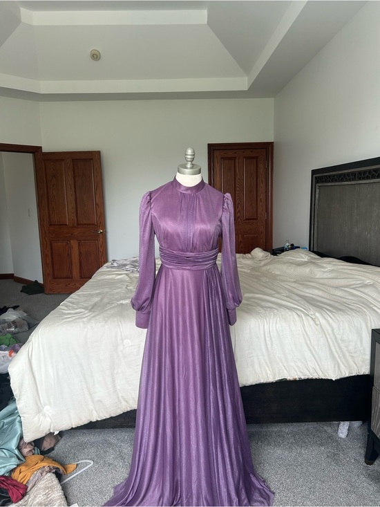 Dresses & Skirts - Elegant Lavender Long-Sleeve Evening Gown